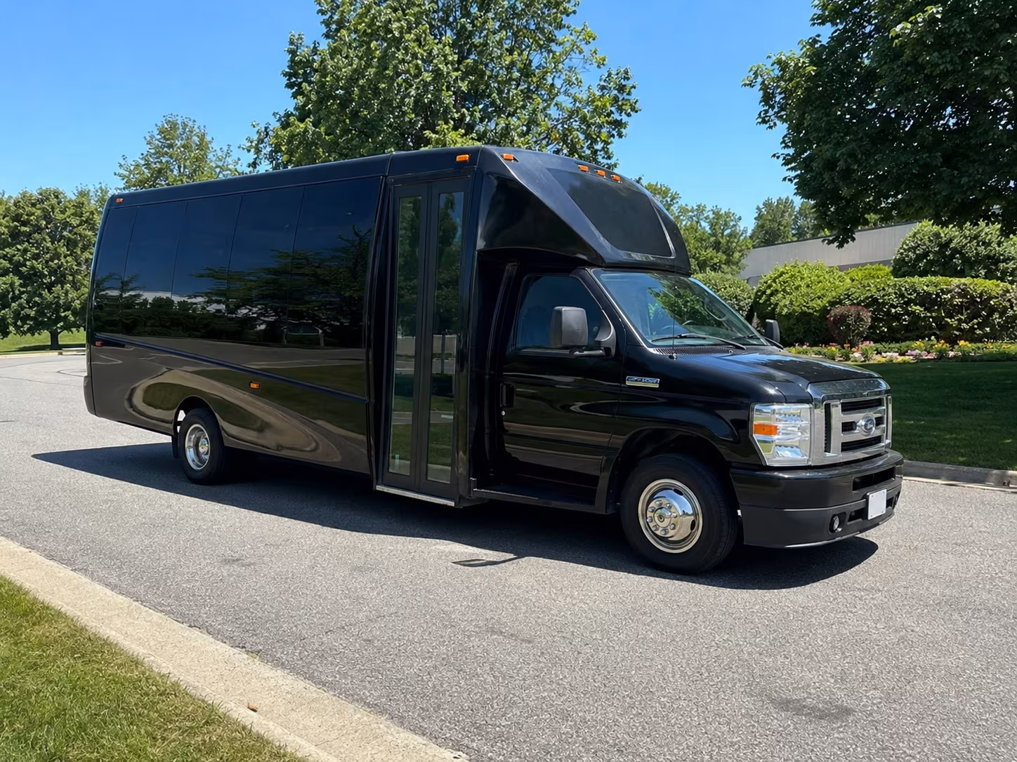 Deltona Birthday, Sweet 16, & Quinceañera Party Bus Rentals