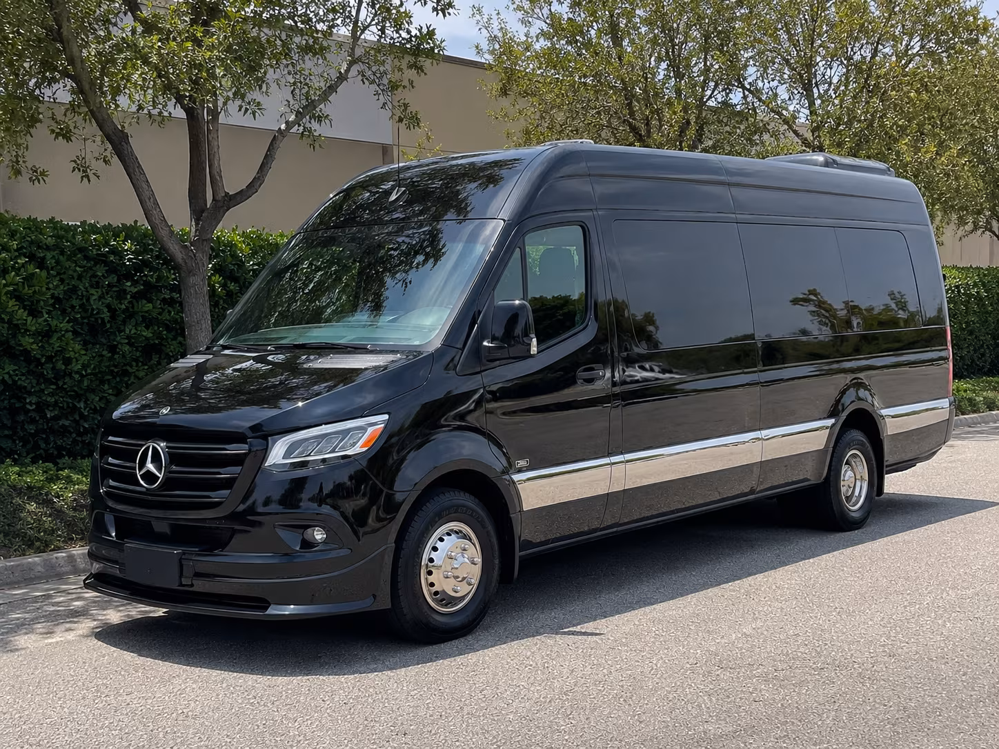 Lakeland School Event & Field Trip Transportation