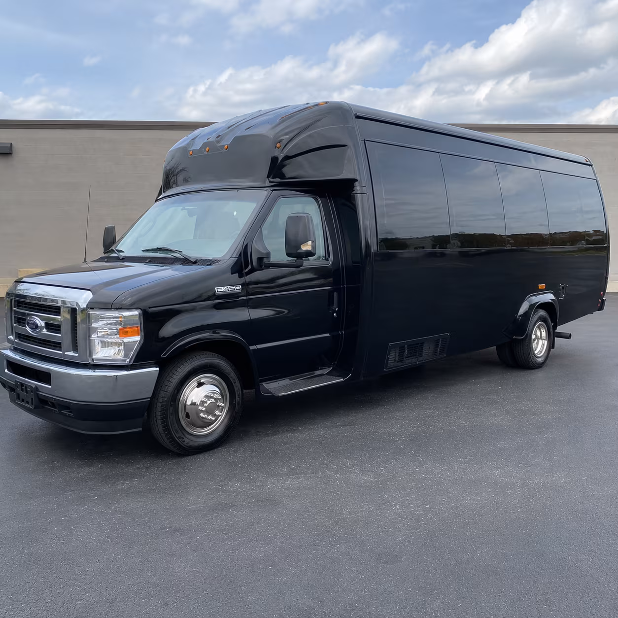 Orlando Birthday, Sweet 16, & Quinceañera Transportation party bus exterior