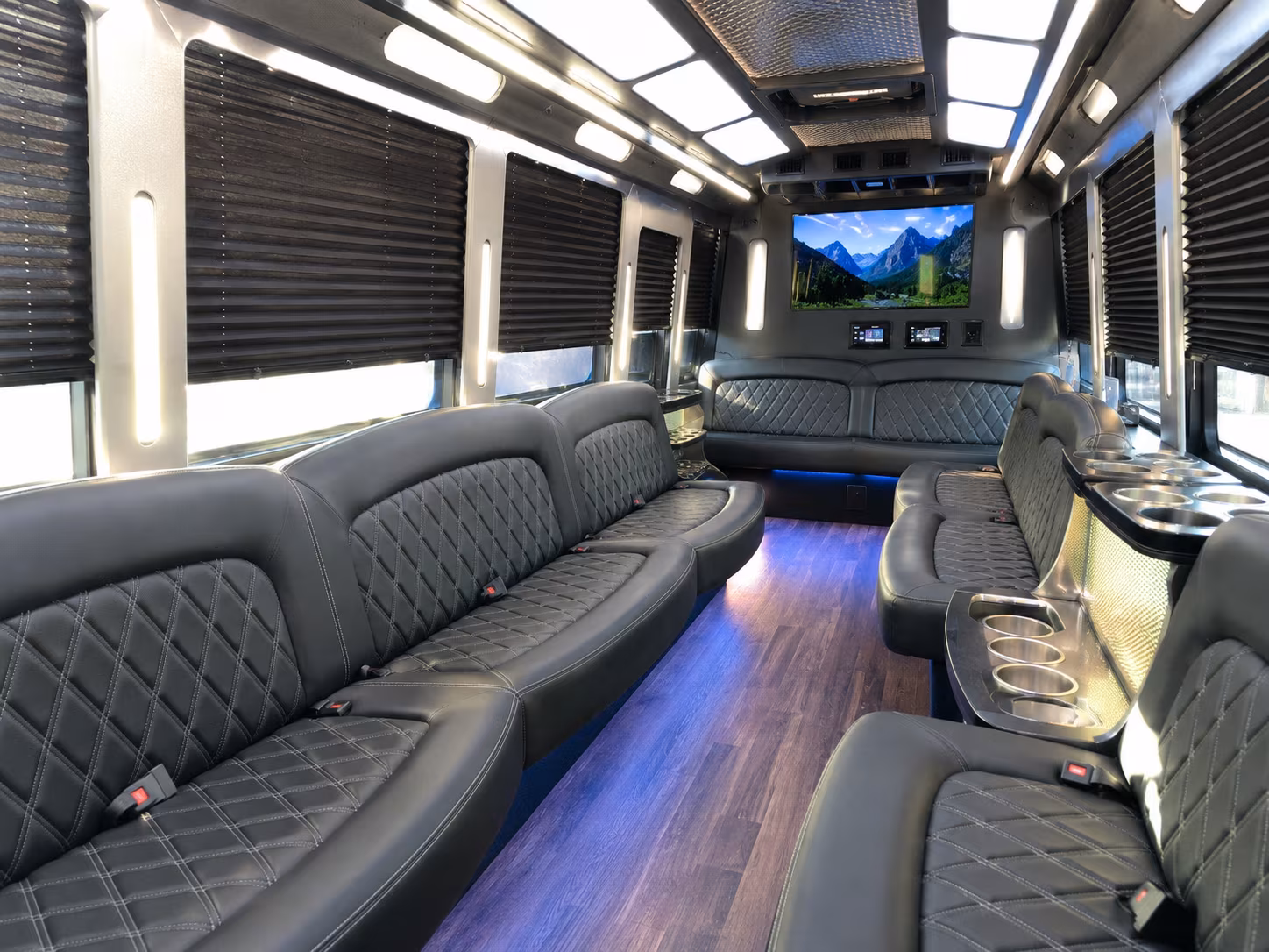 Orlando Birthday, Sweet 16, & Quinceañera Transportation group transportation