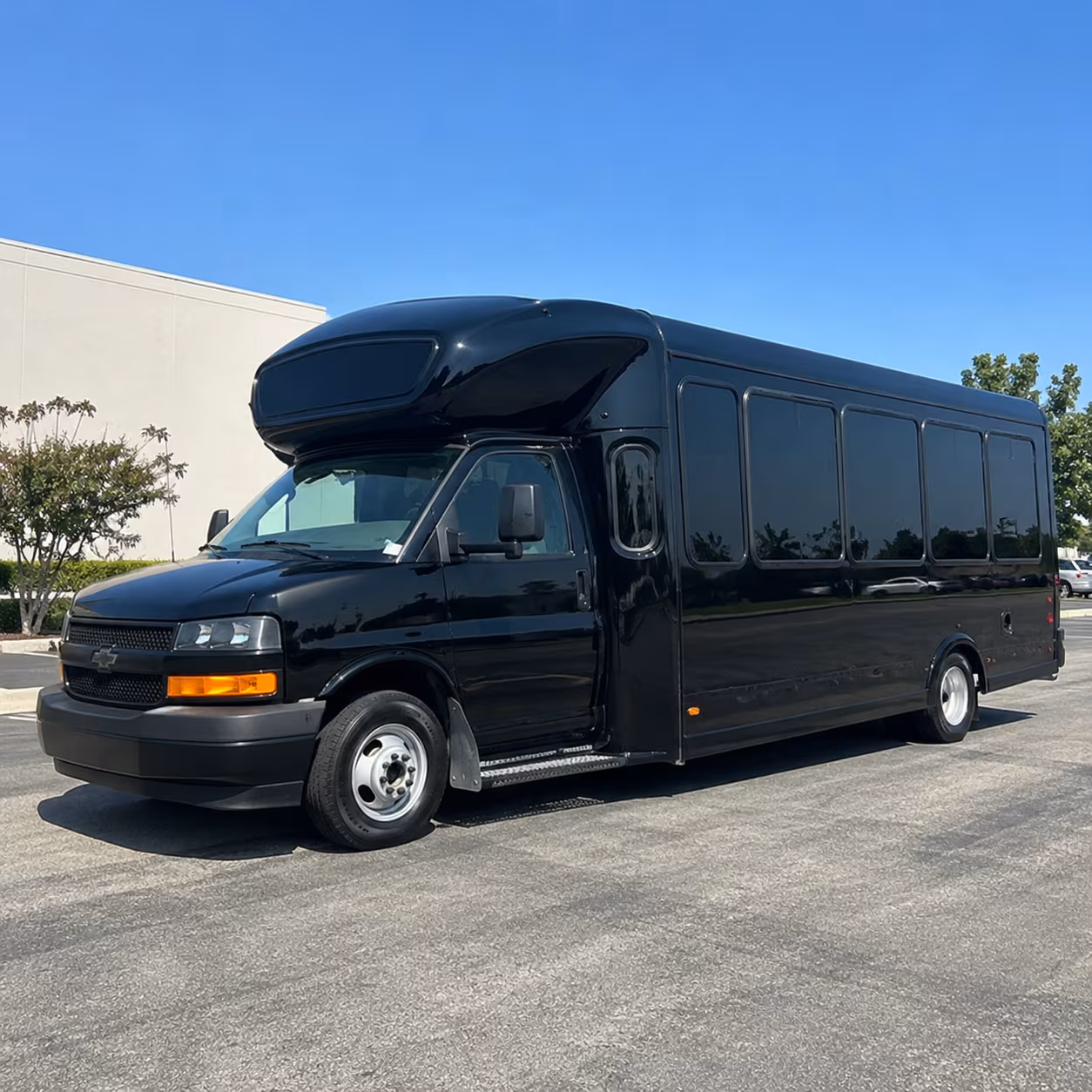 Orlando Winery Tour & Pub Crawl Transportation party bus exterior